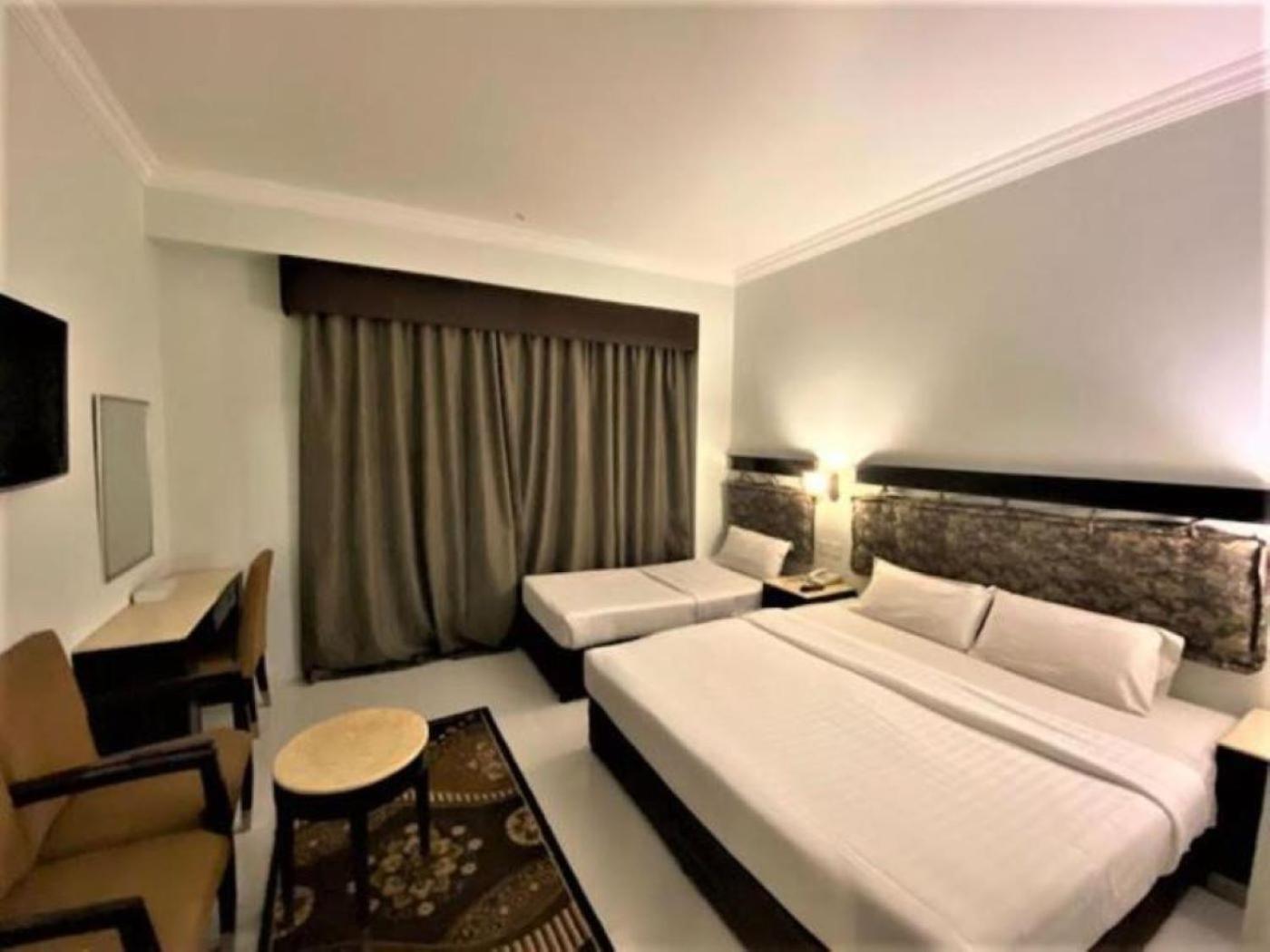 Shh Hotel 2*